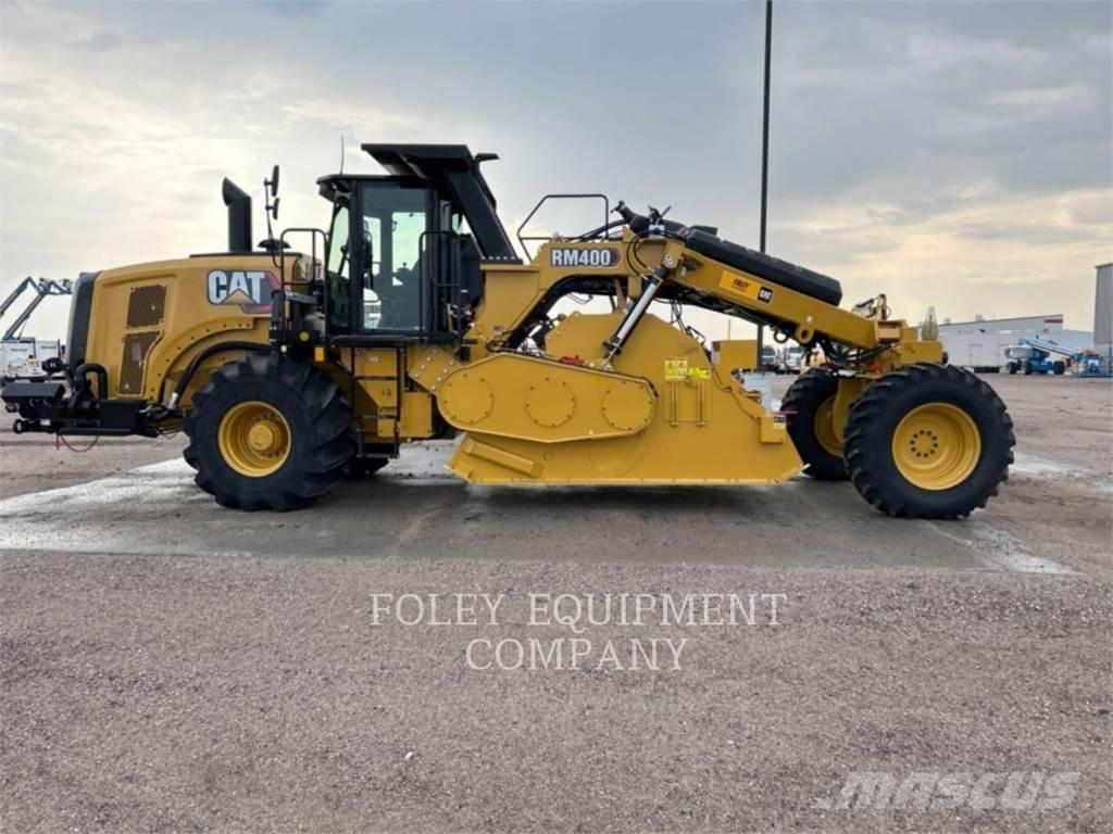 CAT RM400-01 Rozściełacze do asfaltu