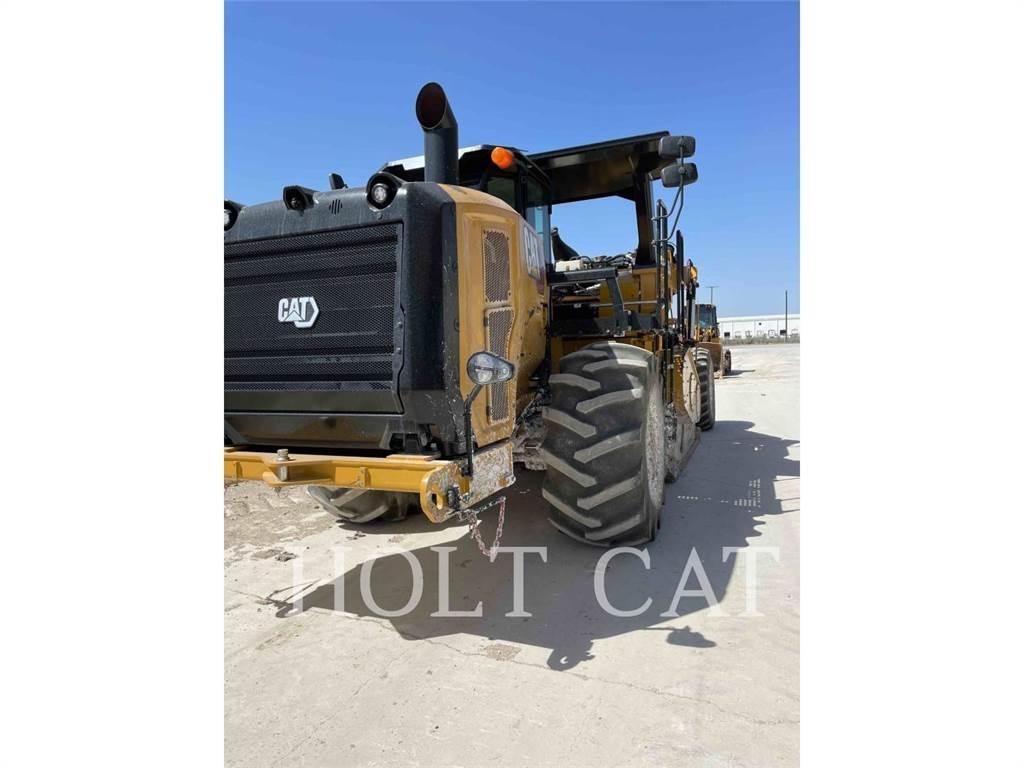 CAT RM400 CAB Recyklery do asfaltu