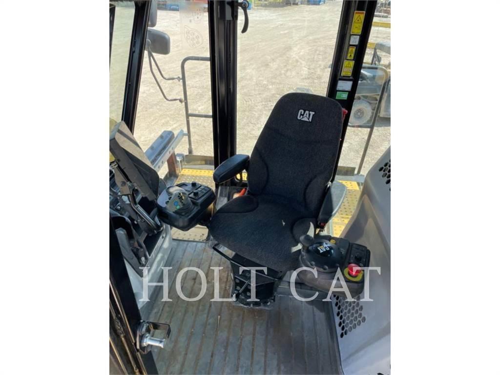 CAT RM400 CAB Recyklery do asfaltu