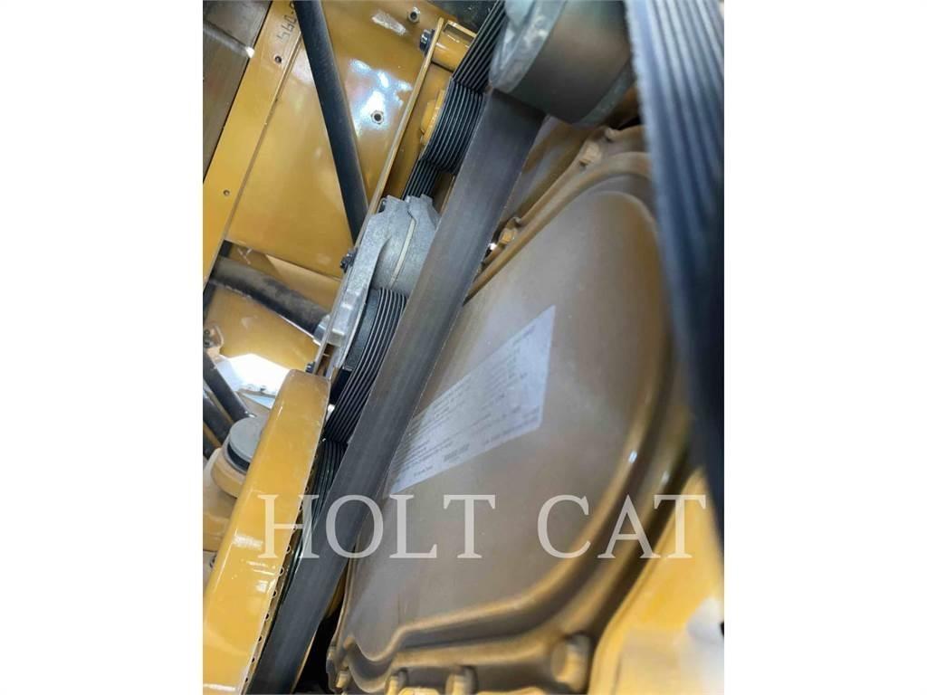 CAT RM400 CAB Recyklery do asfaltu