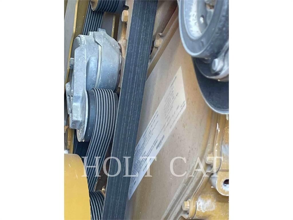CAT RM400 CAB Recyklery do asfaltu