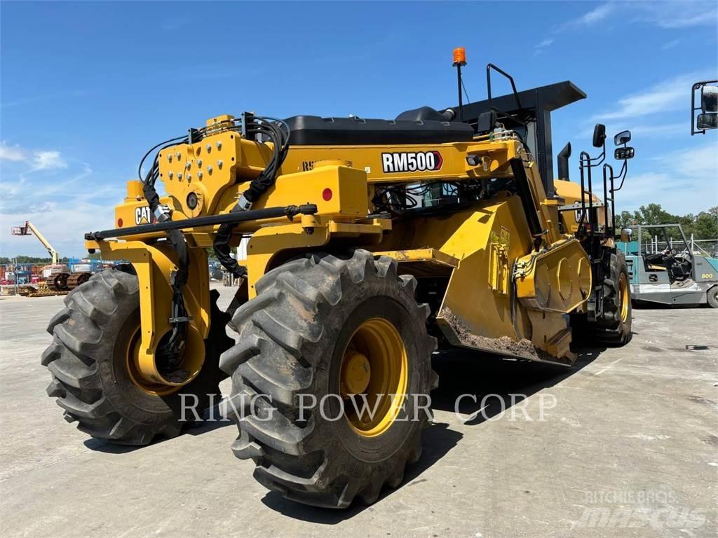 CAT RM500 Recyklery do asfaltu