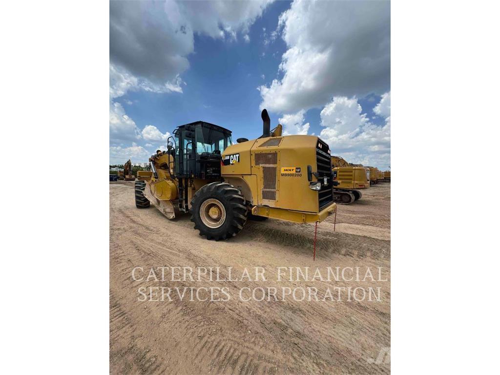 CAT RM500B Recyklery do asfaltu