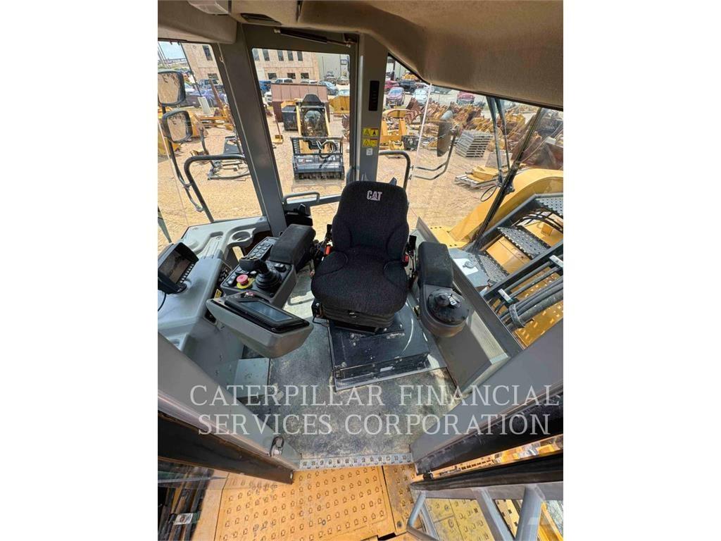 CAT RM500B Recyklery do asfaltu