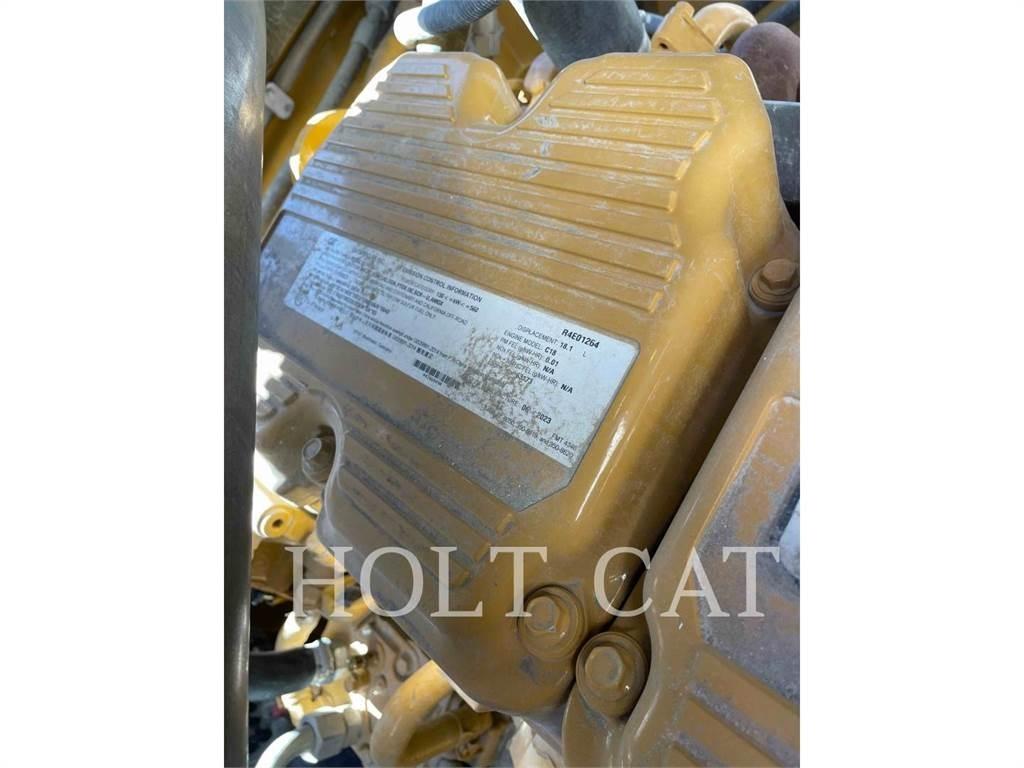 CAT RM600 Recyklery do asfaltu