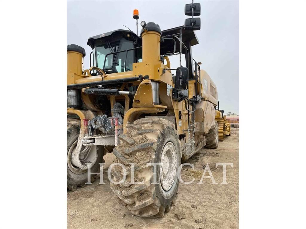 CAT RM600 CAB Recyklery do asfaltu