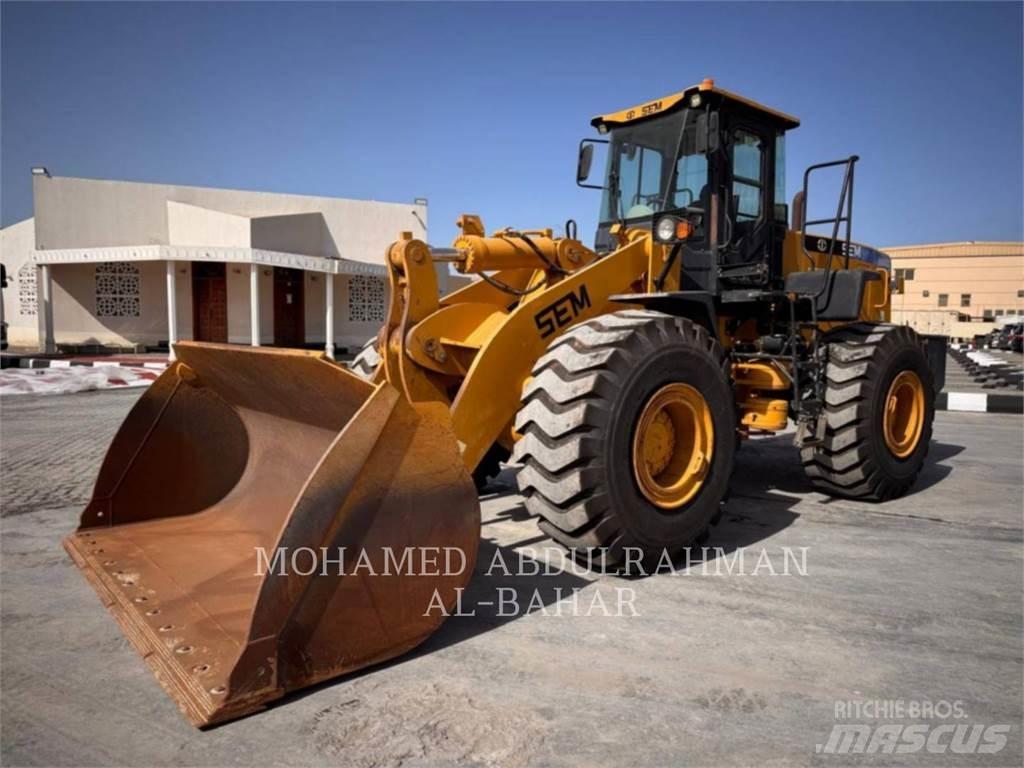 CAT SEM660D Ładowarki kołowe
