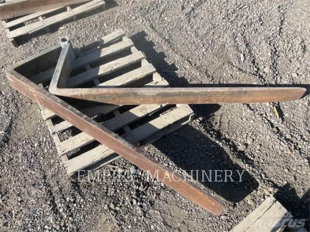 CAT TH TNS72 Widły