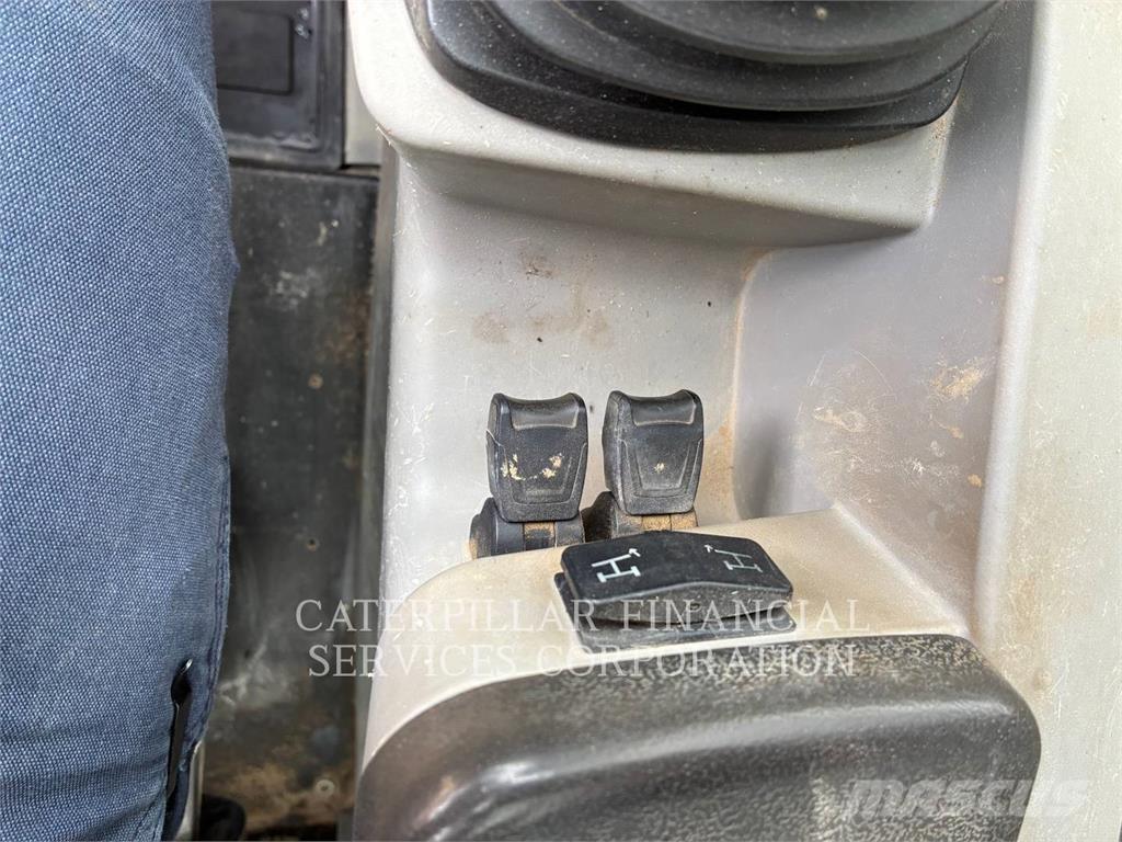 CAT TL1055D Ładowarki teleskopowe