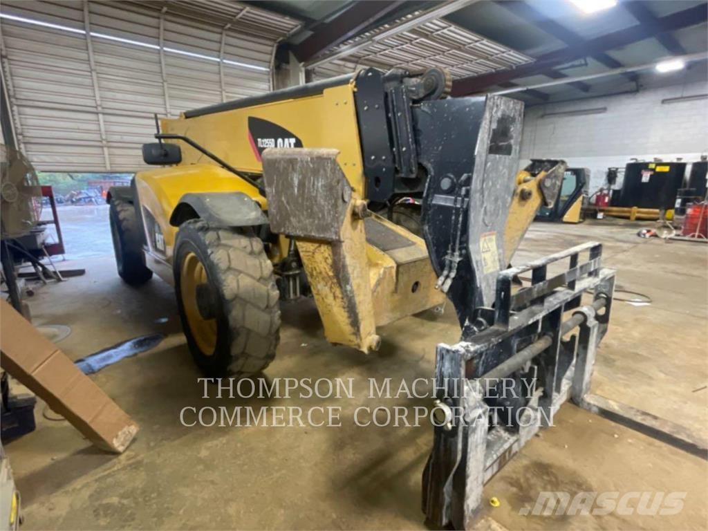 CAT TL1255D Ładowarki teleskopowe