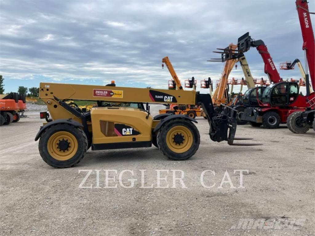 CAT TL642C Ładowarki teleskopowe