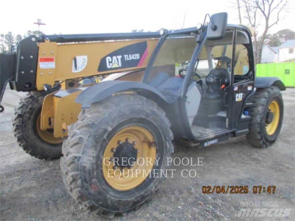 CAT TL642D Ładowarki teleskopowe