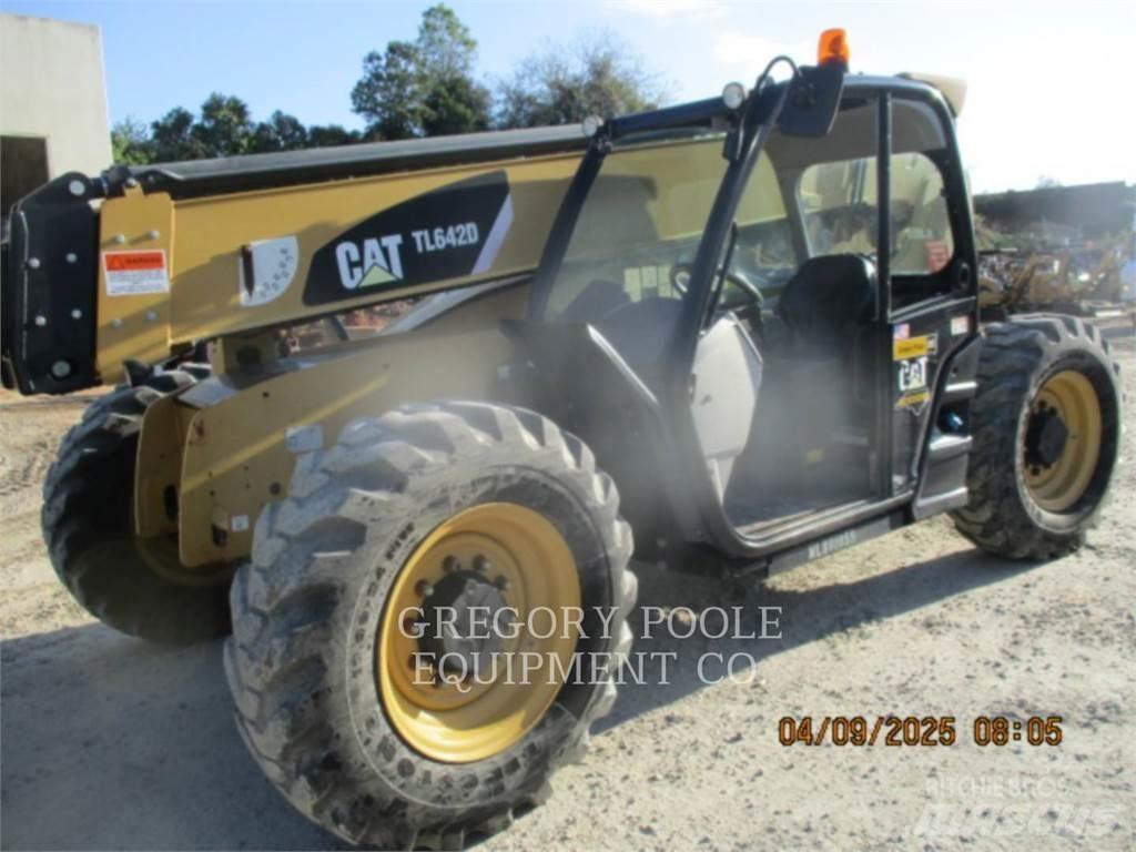 CAT TL642D Ładowarki teleskopowe