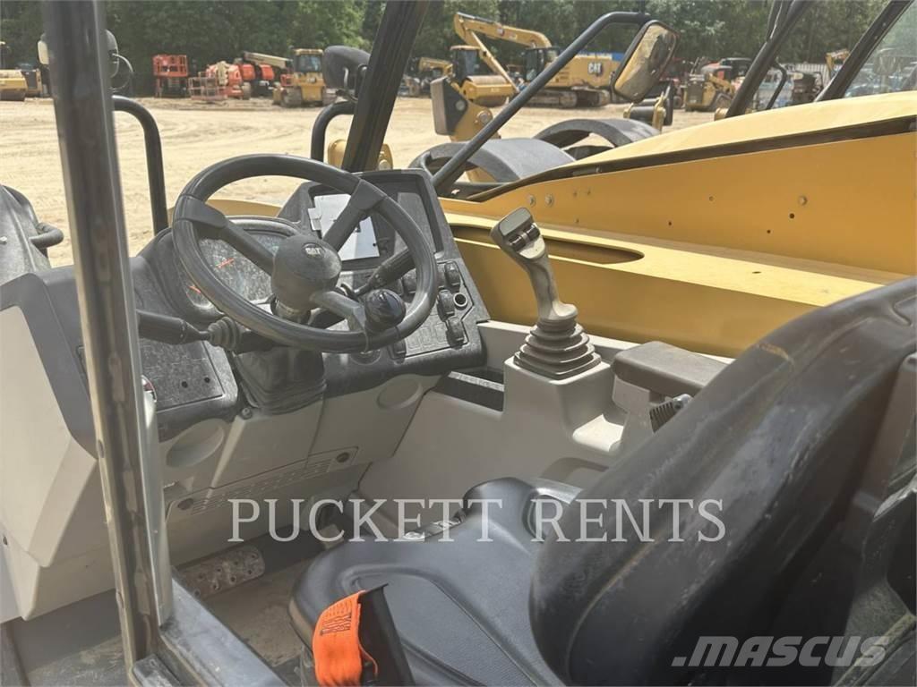 CAT TL642D Ładowarki teleskopowe