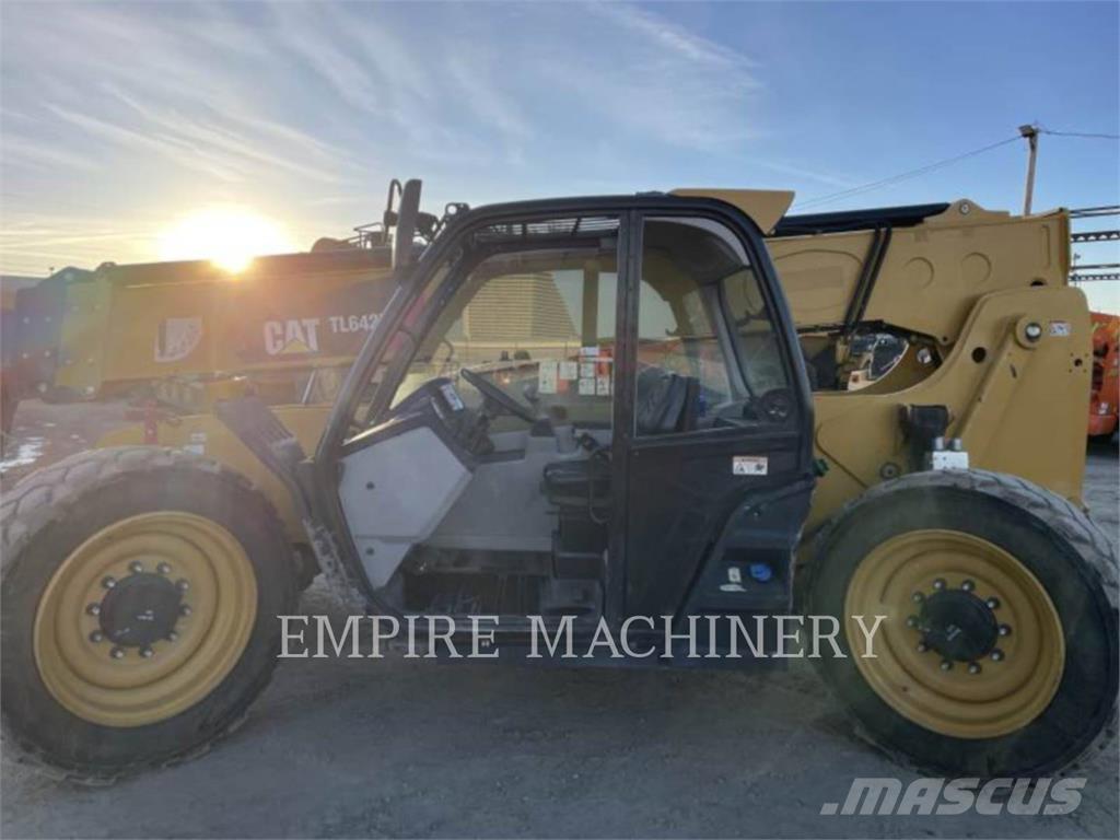 CAT TL642D Ładowarki teleskopowe