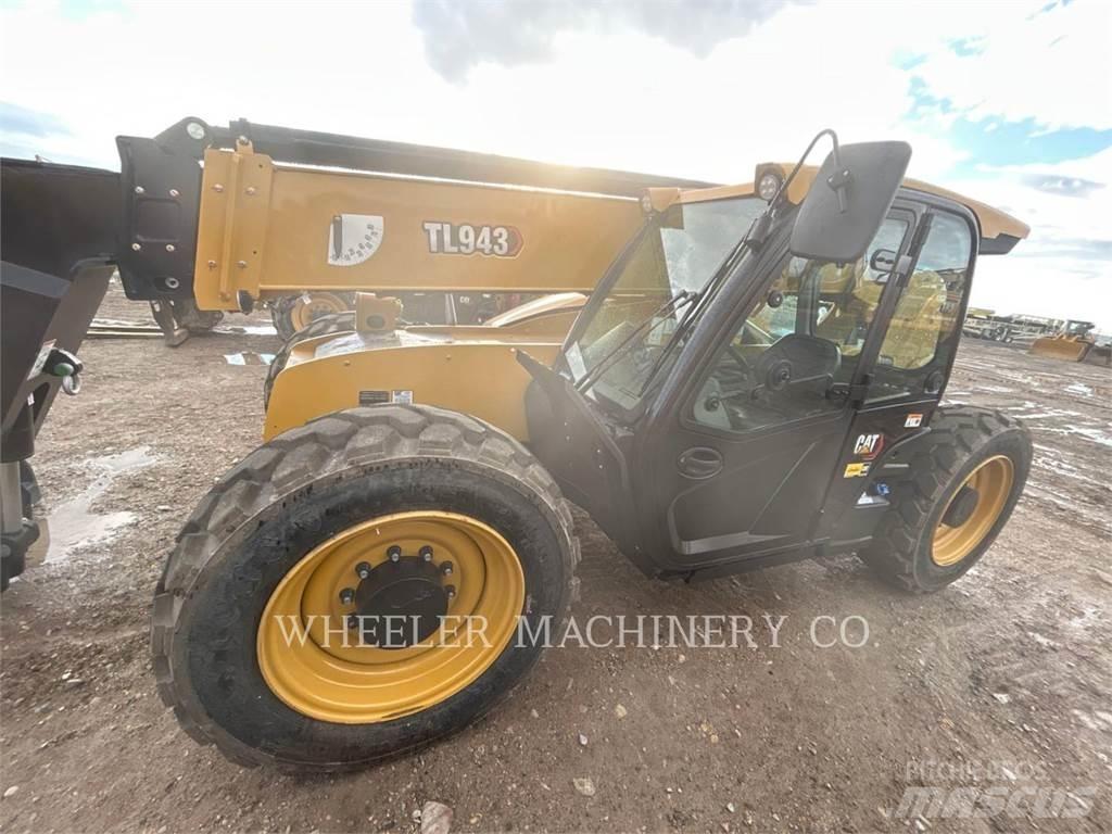 CAT TL943 CB Ładowarki teleskopowe