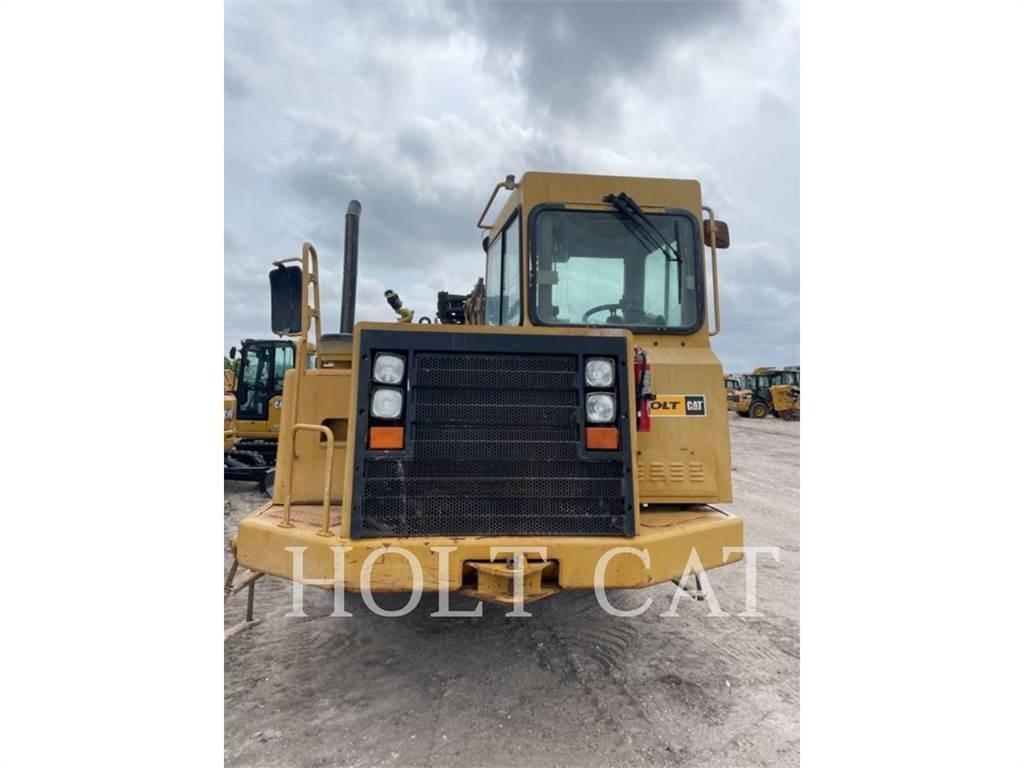 CAT W00 613C Skrobaki