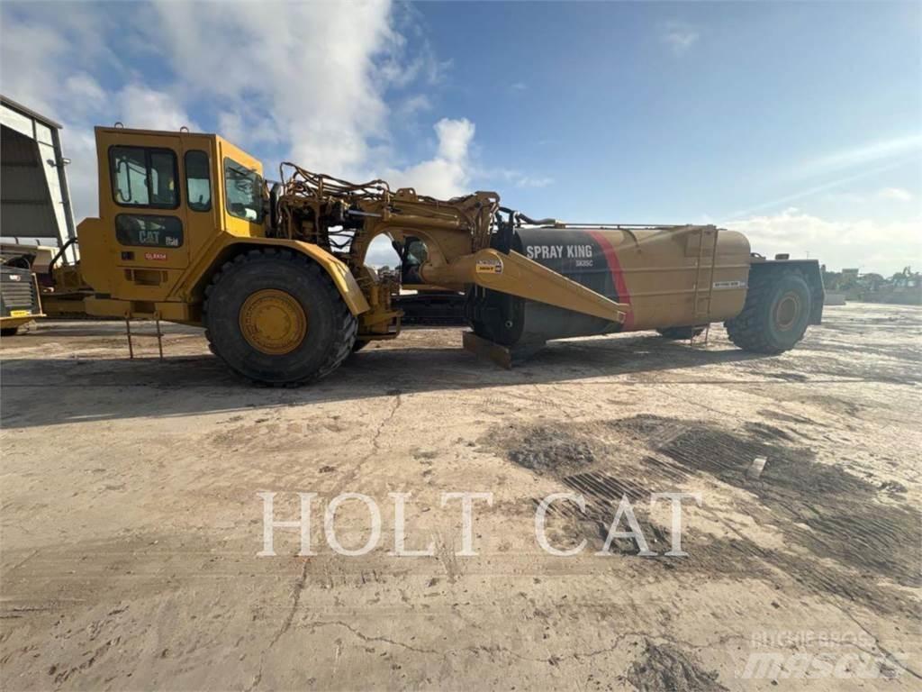 CAT W00 621G Skrobaki