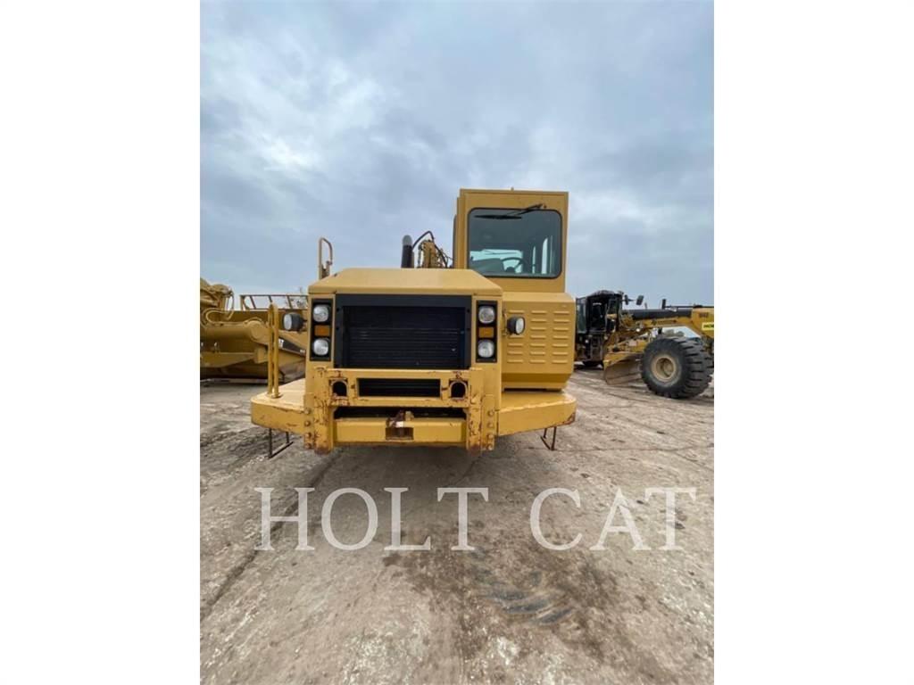 CAT W00 621G Skrobaki