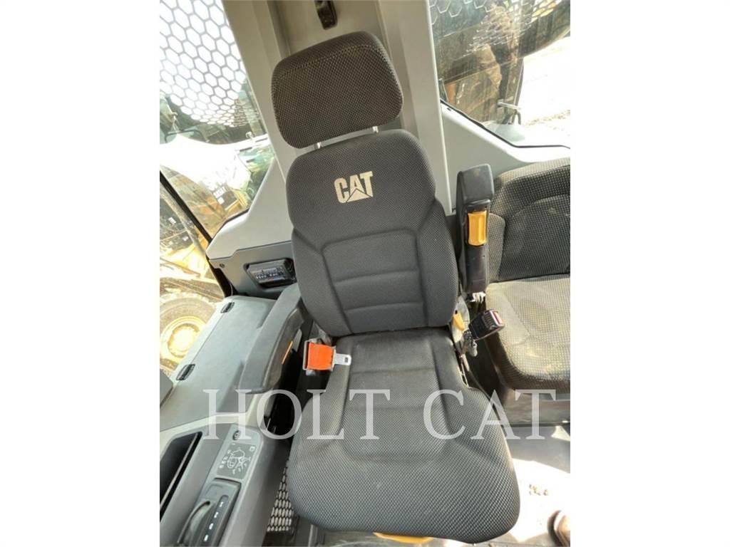 CAT W00 730 Cysterna