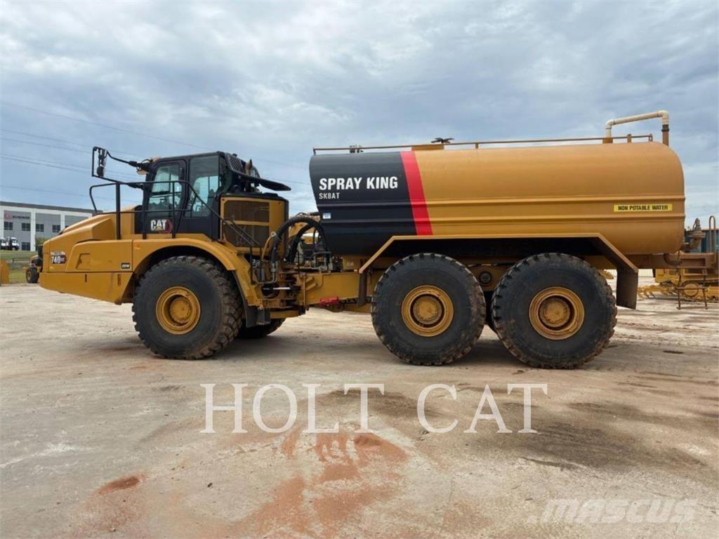 CAT W00 740 Cysterna