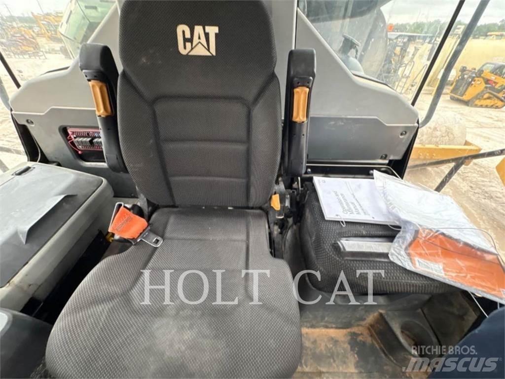 CAT W00 740GC Cysterna