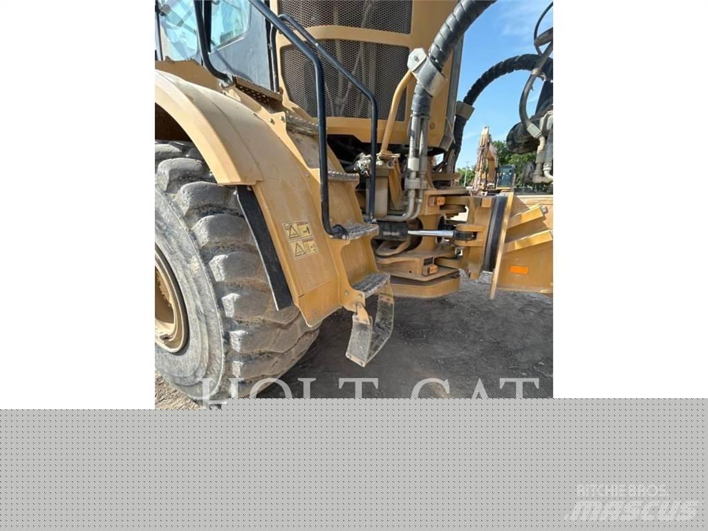 CAT W00 740GC Cysterna