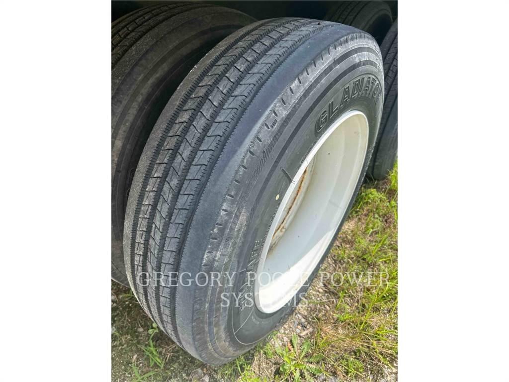 CAT XQ500 STEP DECK Agregaty prądotwórcze inne