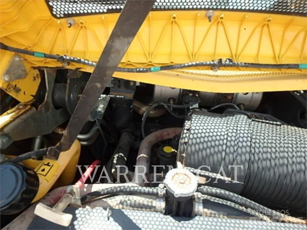 Ford / New Holland L220 Ładowarki burtowe