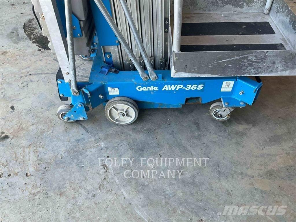 Genie AWP36SDC Podnośniki nożycowe