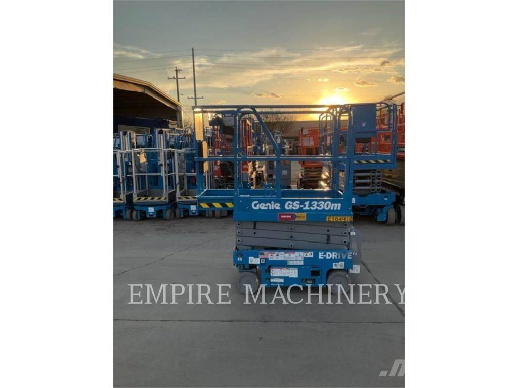 Genie GS1330 Podnośniki przegubowe