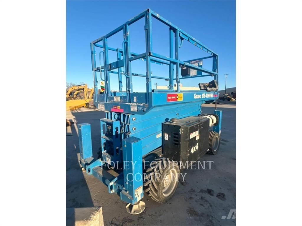 Genie GS4069RTGO Podnośniki nożycowe