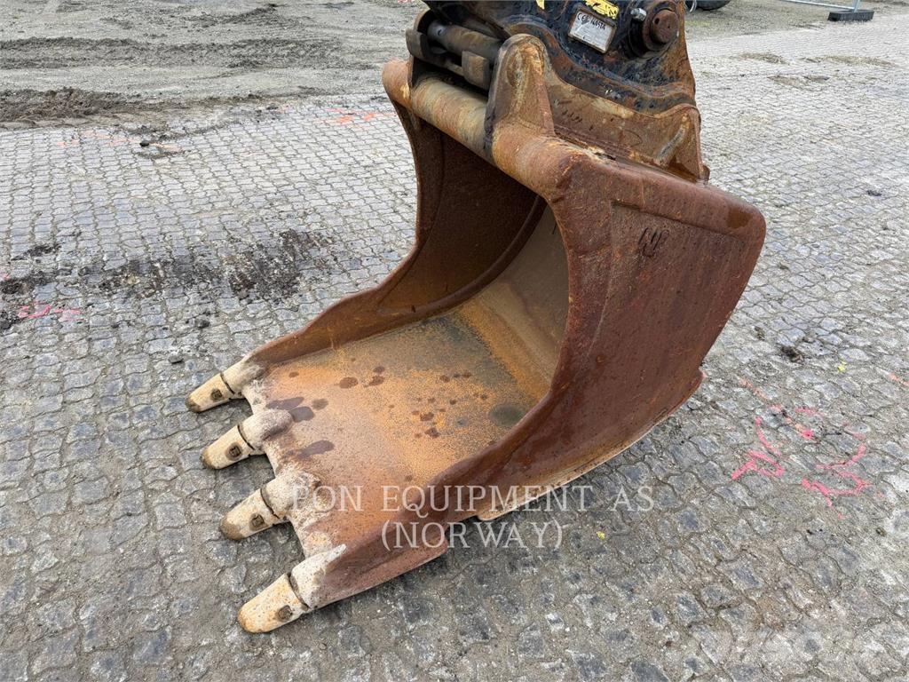 Hitachi ZX210 Koparki gąsienicowe