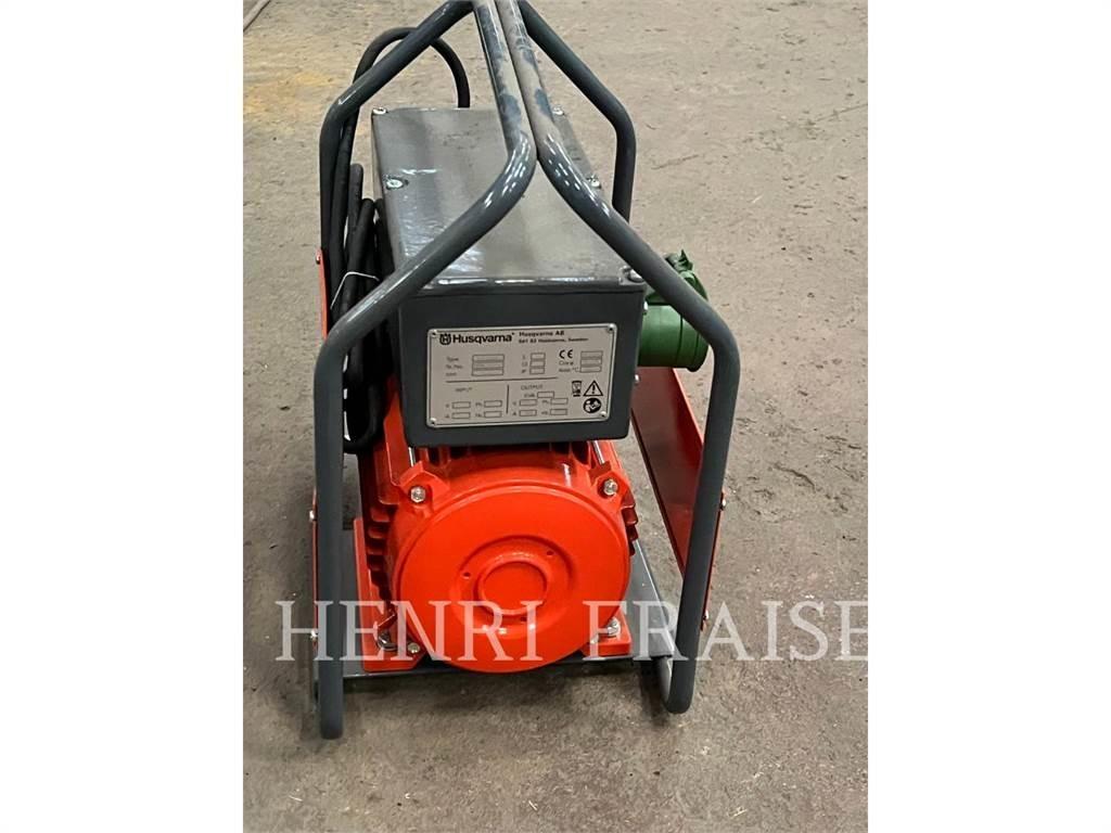 Husqvarna CF11 Maszyny budowlane - Inne