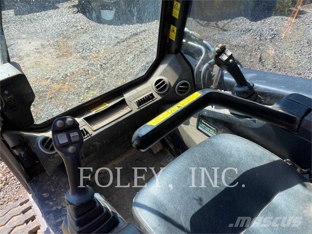 JCB 300TT4 Ładowarki gąsienicowe