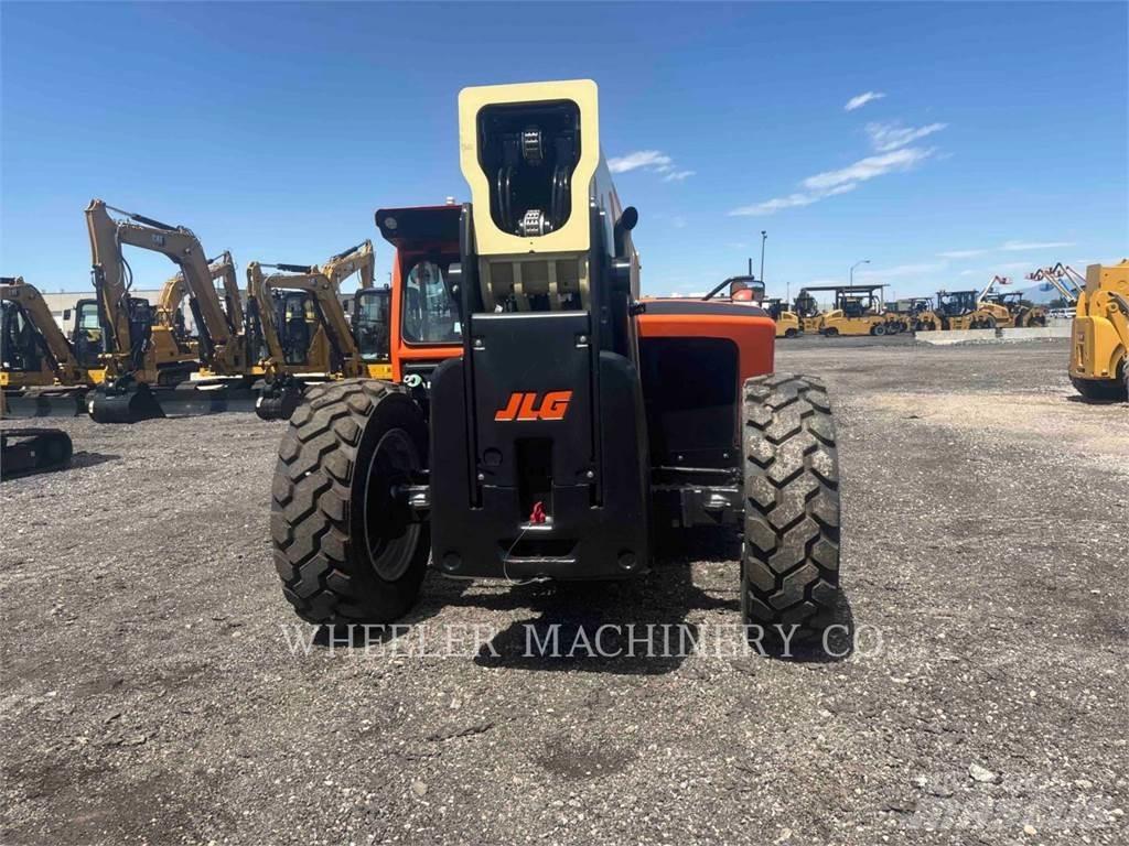 JLG 1055 Ładowarki teleskopowe