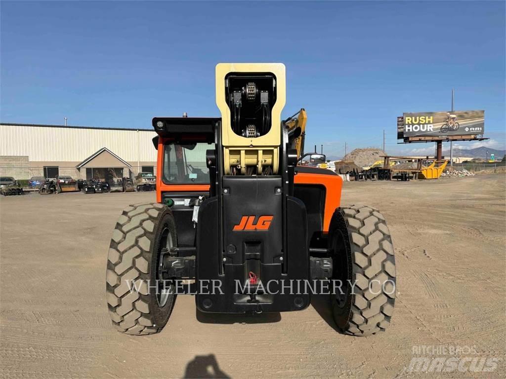 JLG 1055 Ładowarki teleskopowe