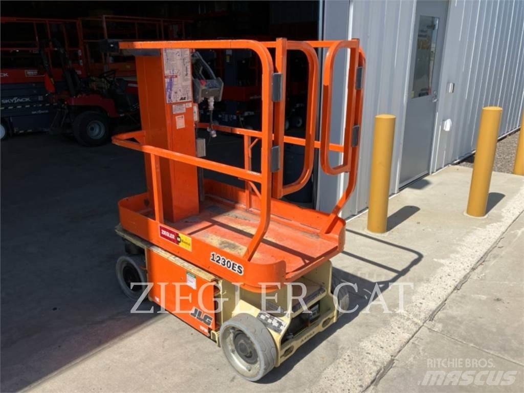 JLG 1230ES Podnośniki nożycowe