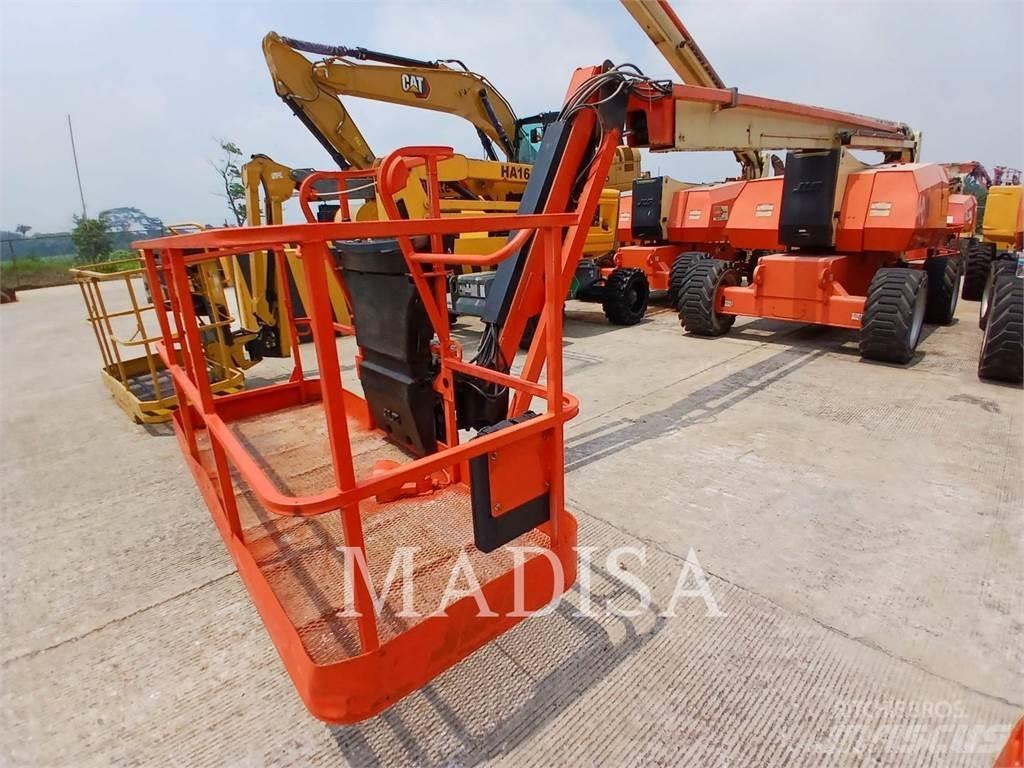 JLG 800AJ Podnośniki przegubowe