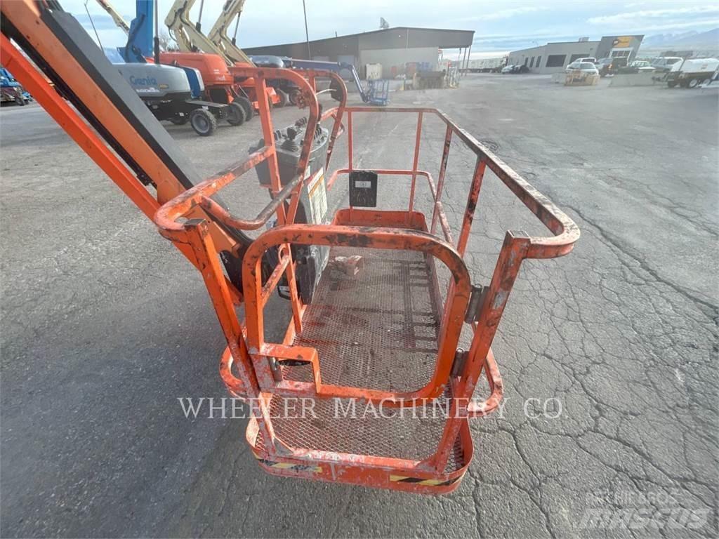JLG 800AJ SP Podnośniki przegubowe