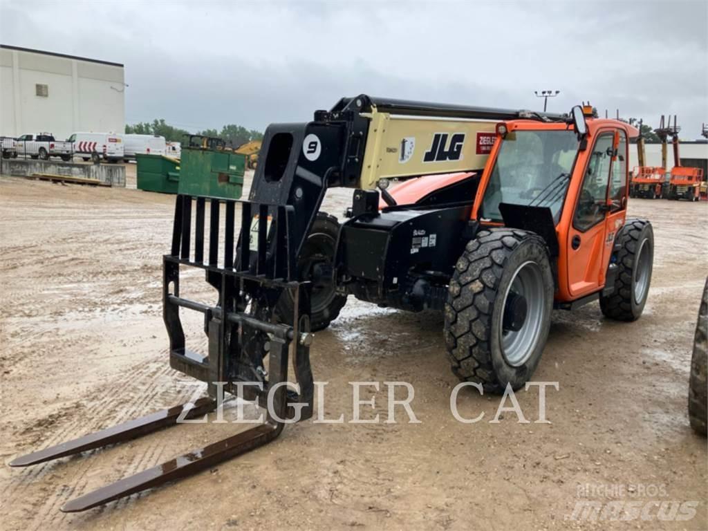 JLG 943 Ładowarki teleskopowe