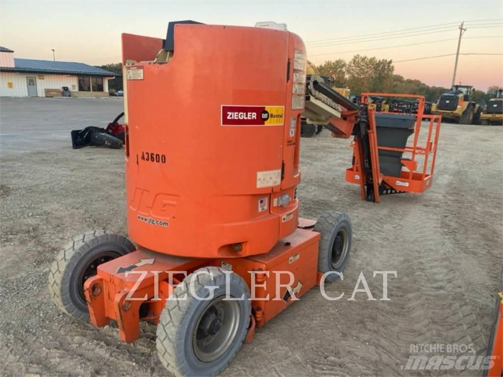 JLG E300AJP Podnośniki przegubowe