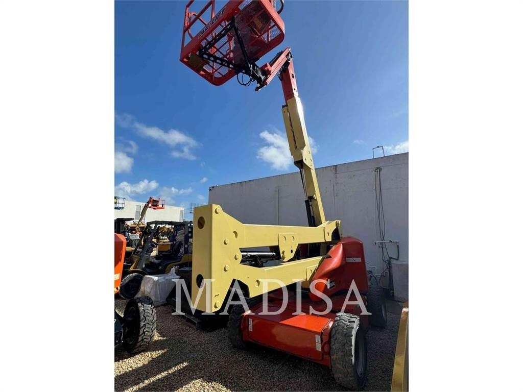 JLG E450AJ Podnośniki przegubowe