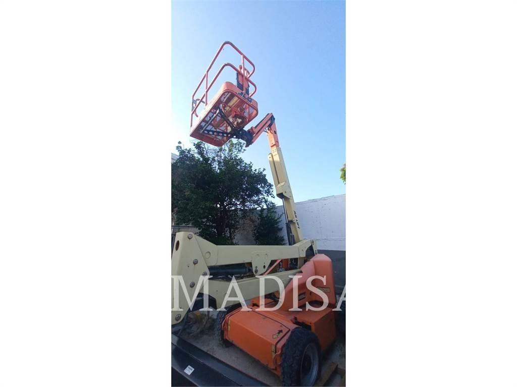 JLG E450AJ Podnośniki przegubowe
