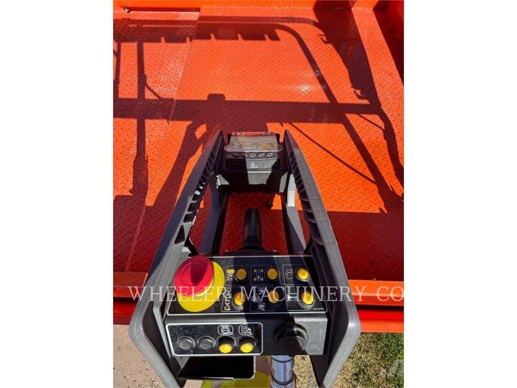 JLG RT3369 Podnośniki nożycowe