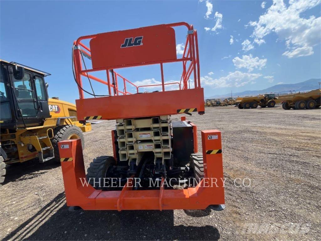 JLG RT4394 Podnośniki nożycowe