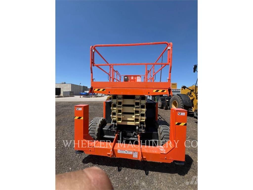 JLG RT4394 Podnośniki nożycowe