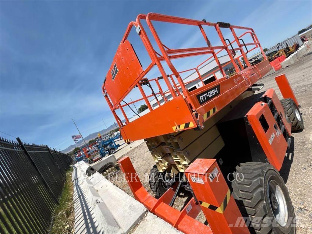 JLG RT4394 Podnośniki nożycowe
