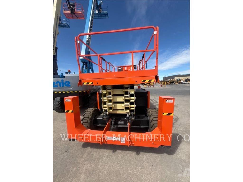 JLG RT4394 Podnośniki nożycowe