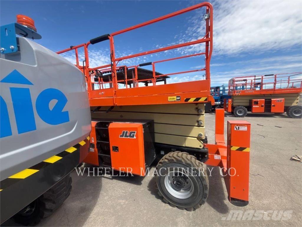 JLG RT4394 Podnośniki nożycowe